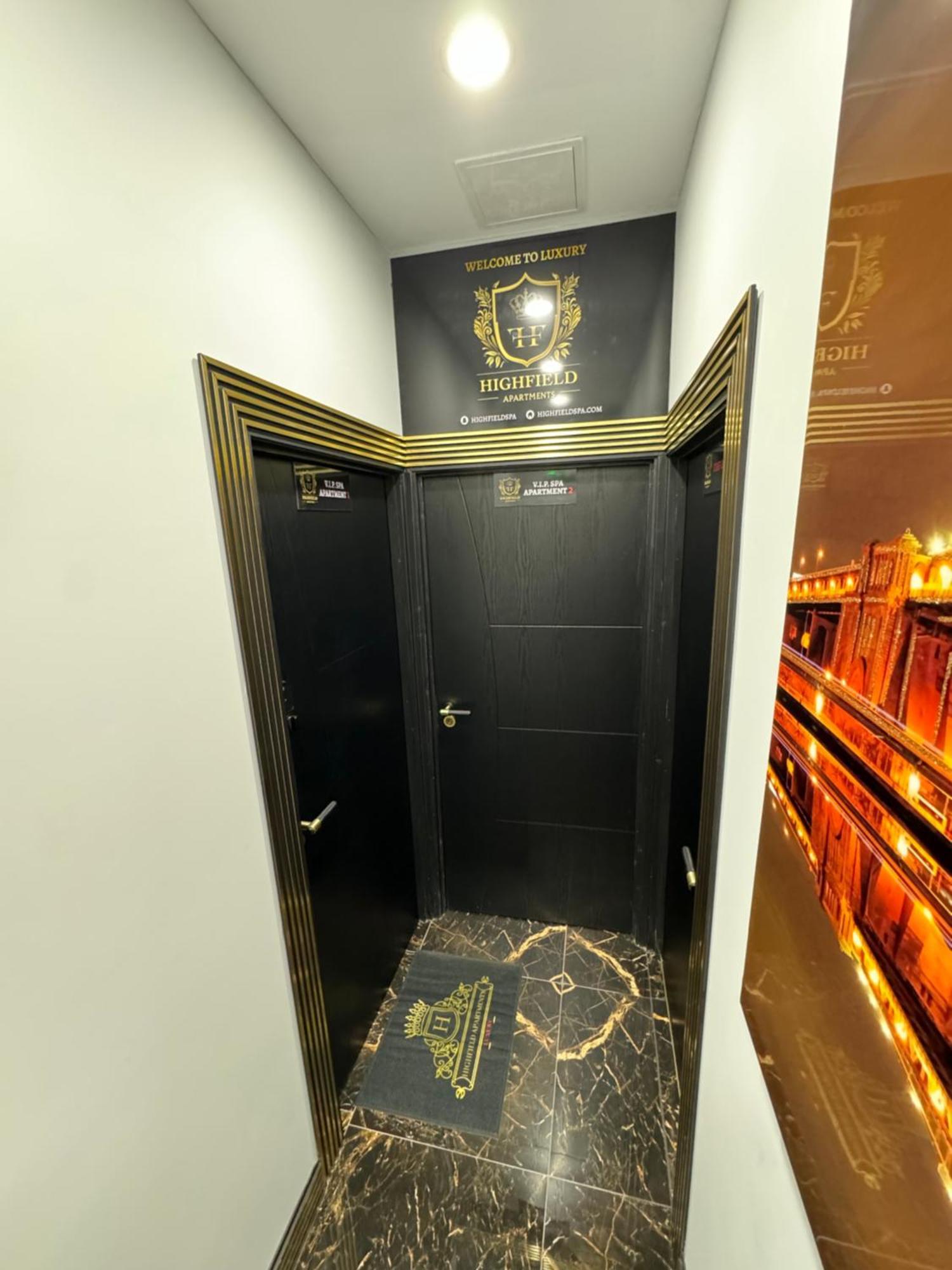 Highfield Private Spa Apartment Bradford  Extérieur photo