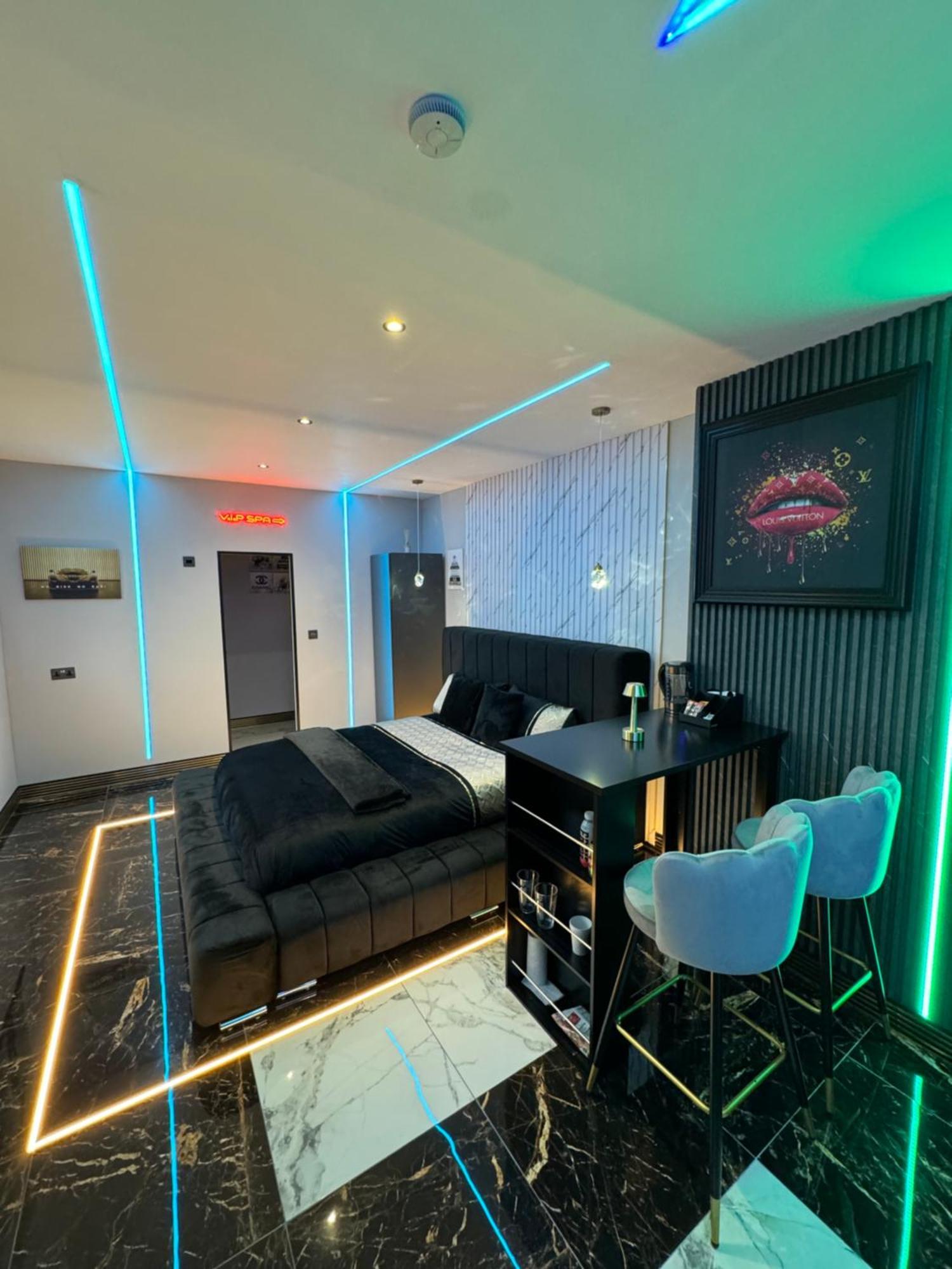Highfield Private Spa Apartment Bradford  Extérieur photo