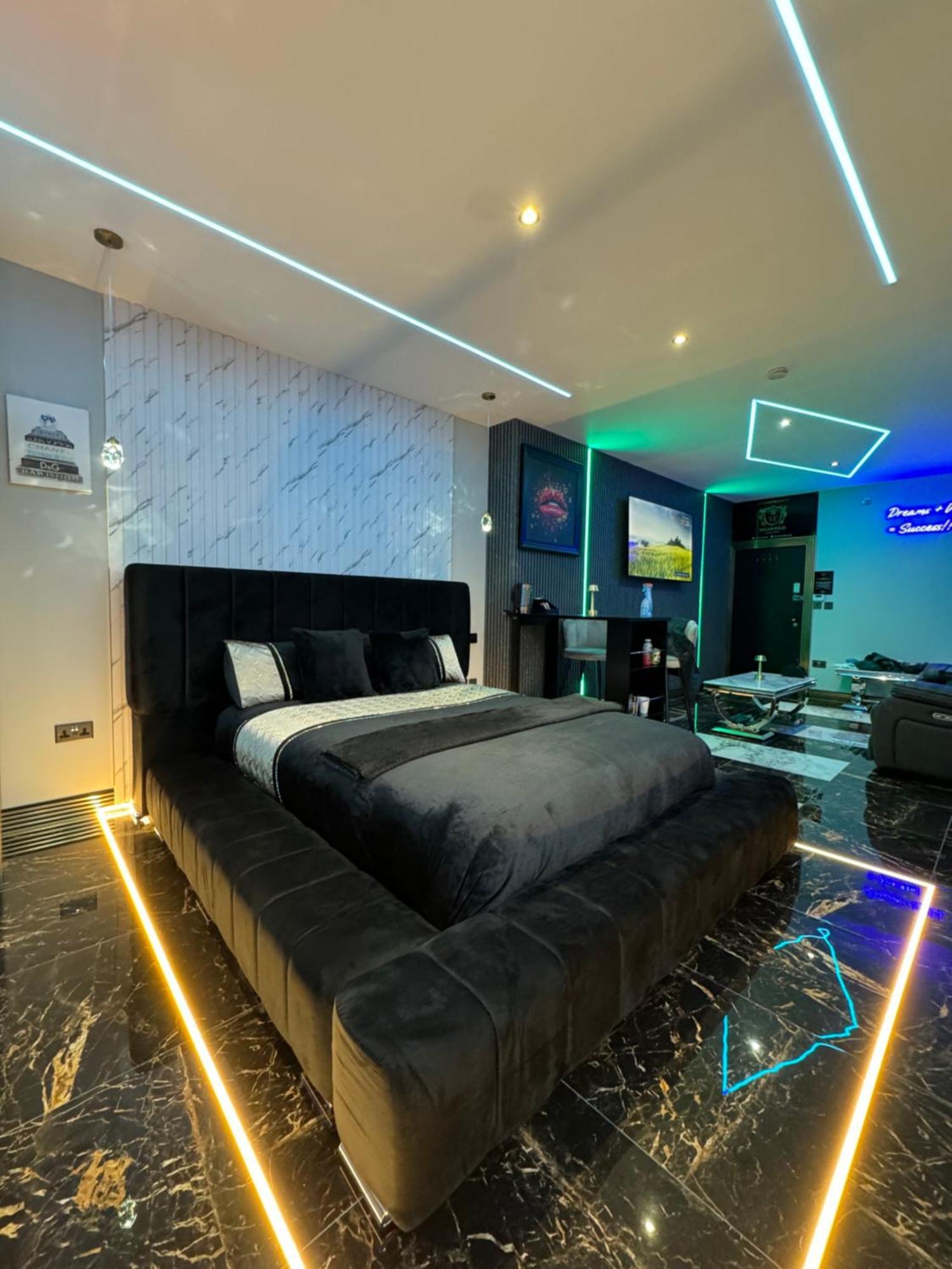 Highfield Private Spa Apartment Bradford  Extérieur photo